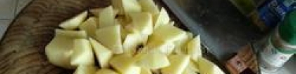 咖喱鸡丁土豆：咖喱土豆鸡丁